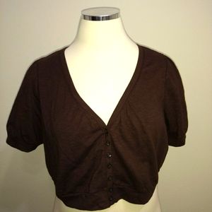 Brown cropped shrug - perfect to throw on sleeveless dresses. Sz 18/20.